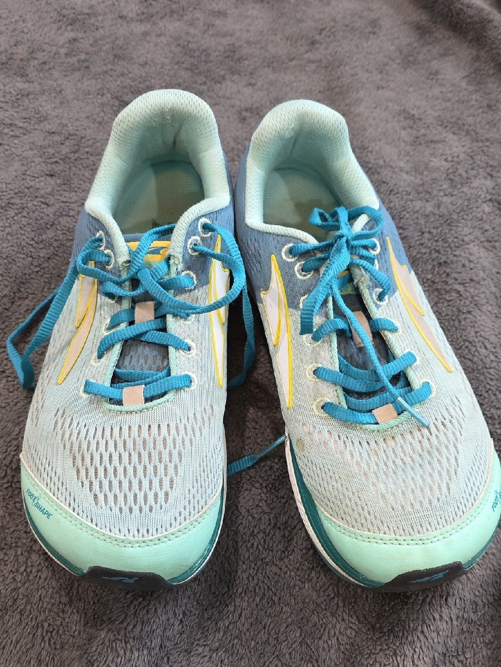 Altra Women's Intuition 4 Running Shoe, Ocean/Teal Size 10